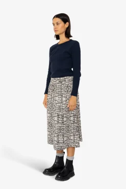 Full Seam Skirt - Black Ecru Maze Print